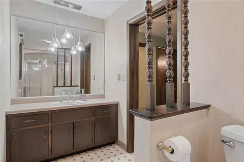 Bath - 665 Main St, Irwin, PA 15642 photo 1 of 2