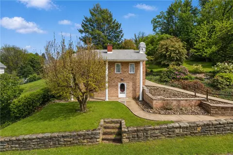 665 Main St, Irwin, PA 15642