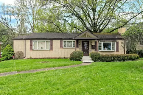 245 Clover Dr, Monroeville, PA 15146