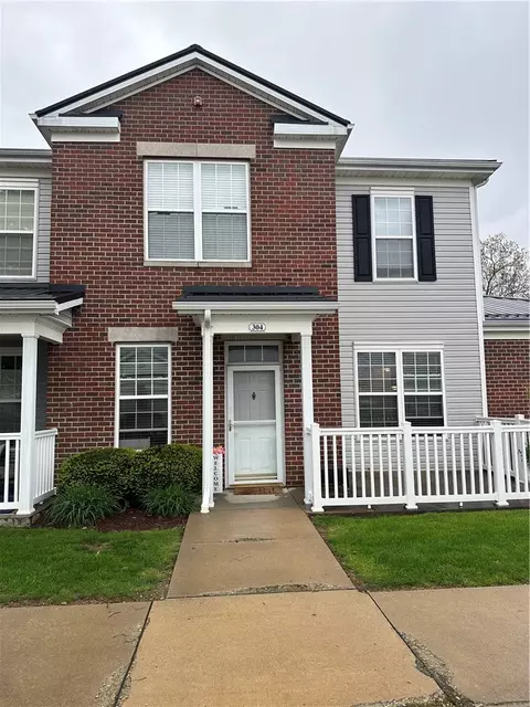 304 Sonie Dr #304, Sewickley, PA 15143