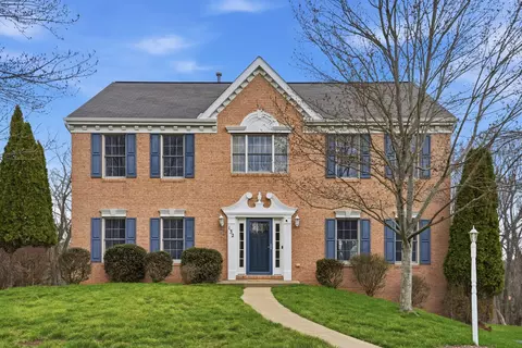132 Cherrydale, Pittsburgh, PA 15237