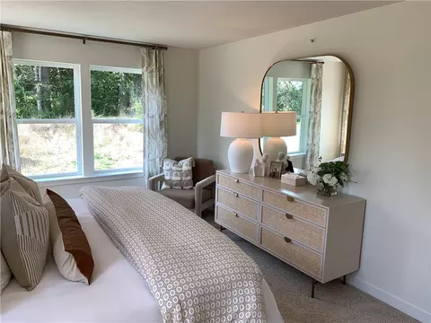 Bedroom - 159 Scotland Ln, Harmony, PA 16037 photo 2 of 2