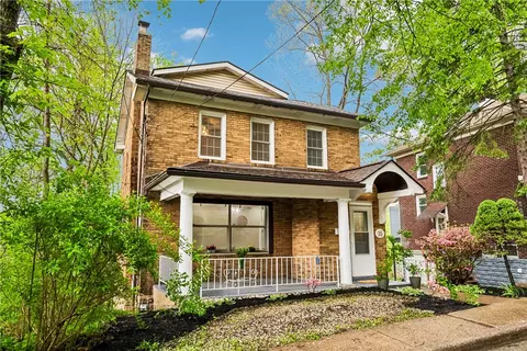 15 Wilkins Rd, Pittsburgh, PA 15221