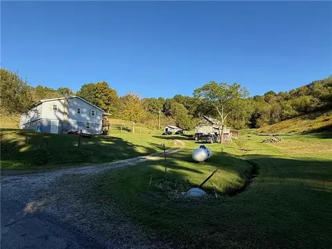 192 Van Druff Rd, Spraggs, PA 15362 photo 3