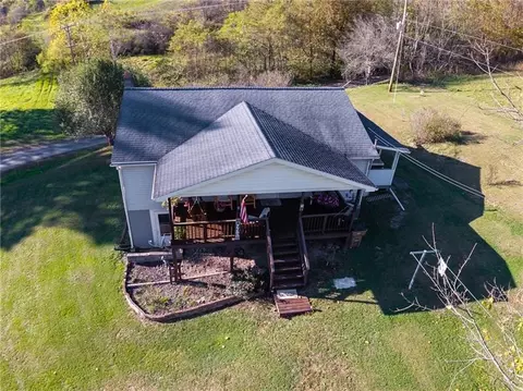 192 Van Druff Rd, Spraggs, PA 15362 photo 4