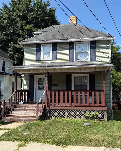 426 Alderman Ave, Sharon, PA 16146