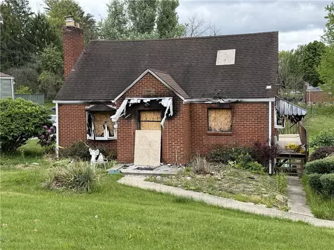446 Thompsonville Rd, Mcmurray, PA 15317