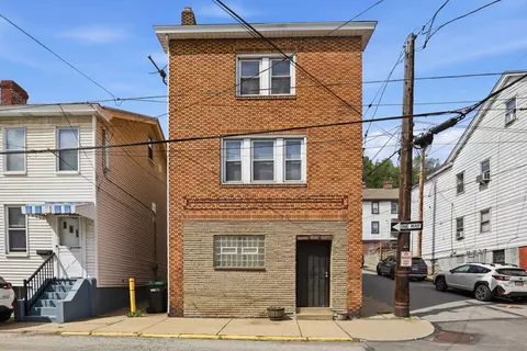 816 Penn, Pittsburgh, PA 15215