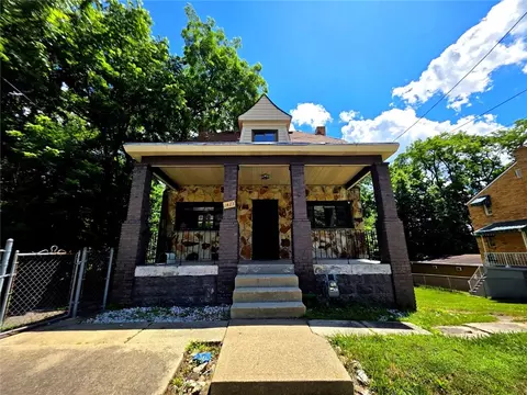 1423 Orangewood Ave, Pittsburgh, PA 15216