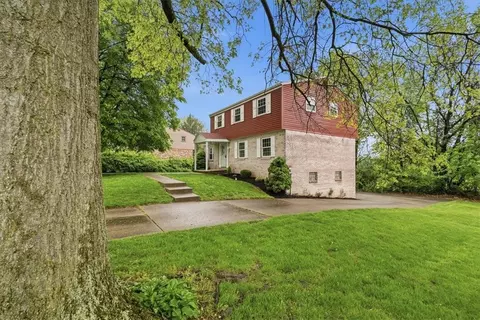 Exterior - 14255 Wayne Dr, Irwin, PA 15642 photo 6 of 8