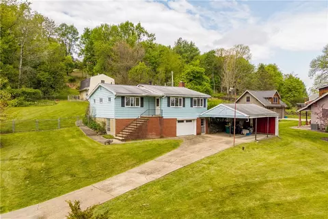 2312 Lake Ave, Allison Park, PA 15101