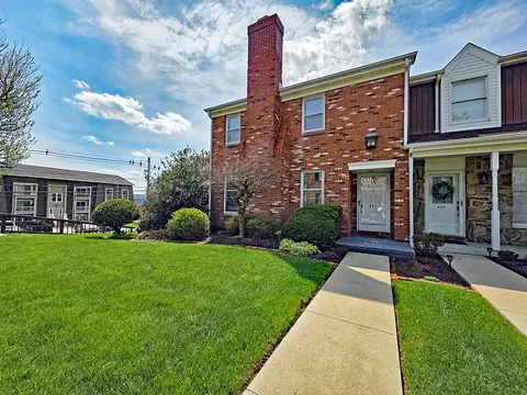 441 Georgetowne Vlg, Indiana, PA 15701