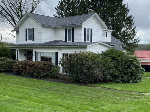 147 Warren Rd, Franklin, PA 16323