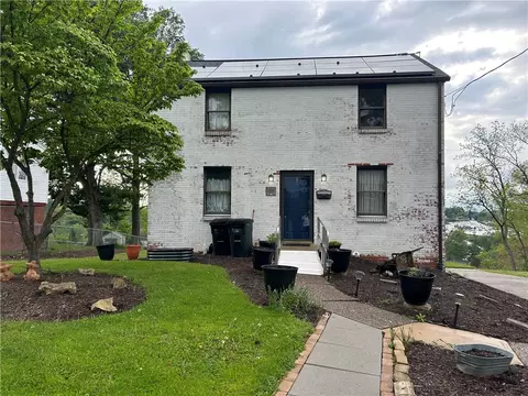 332 Mcclellan Dr, Pittsburgh, PA 15236