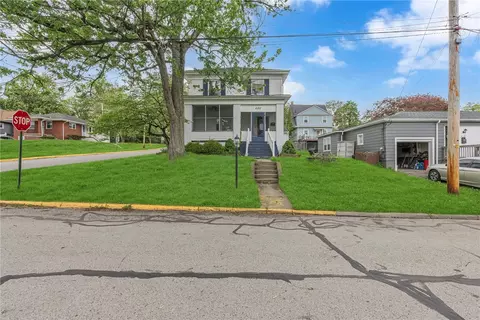 620 9th Ave, Beaver Falls, PA 15010