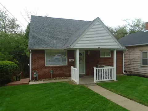 1121 Spruce St, Ambridge, PA 15003