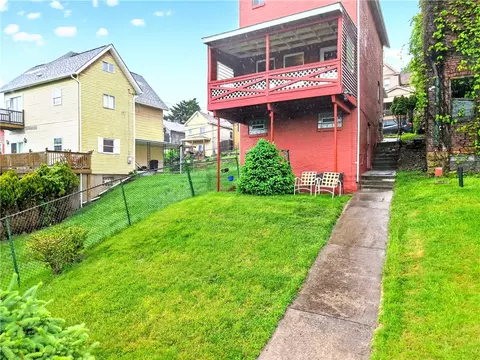 Exterior - 520 Stokes Ave, Braddock, PA 15104 photo 7 of 12