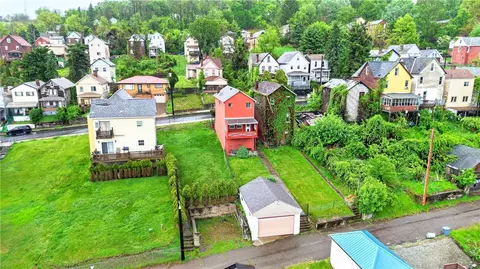 View/Area - 520 Stokes Ave, Braddock, PA 15104 photo 2 of 10