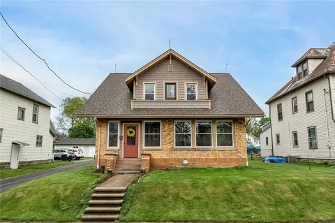 518 Stewart Ave, Grove City, PA 16127