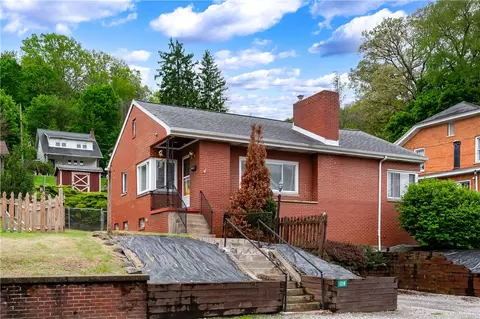 108 Main St, Ambridge, PA 15003