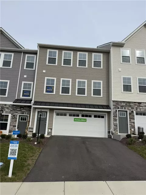 29 Kings Rd #103, Washington, PA 15301