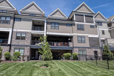 Exterior - 362 Highpointe, Seven Fields, PA 16046 photo 9 of 14