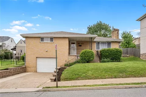 525 Giffin Ave, Canonsburg, PA 15317