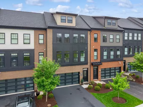 335 Azalea, Venetia, PA 15367