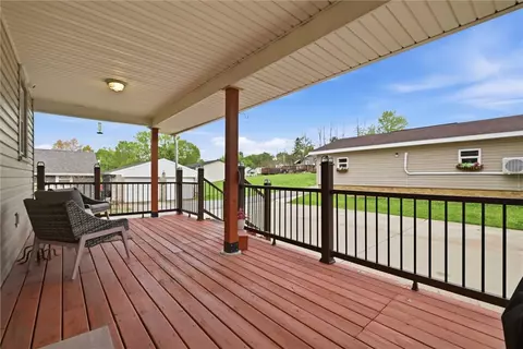 Exterior - 64 Florida Ave, Apollo, PA 15613 photo 2 of 7