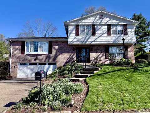 164 Penhurst, Pittsburgh, PA 15235