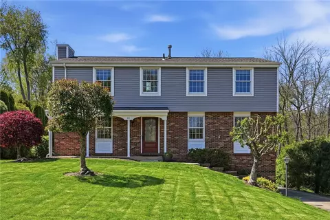 44 Forest Glen Dr, Imperial, PA 15126