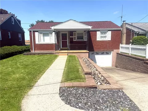 116 Frandor Dr, New Kensington, PA 15068