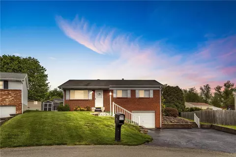 217 Eleanor Dr, Latrobe, PA 15650