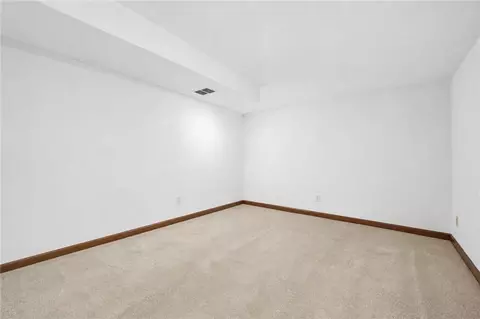 56 Bascom Ave, Pittsburgh, PA 15214 photo 22