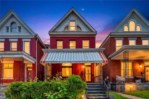 6836 Kelly St, Pittsburgh, PA 15206