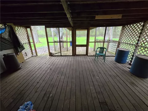 Exterior - 3631 Sample Rd, Hermitage, PA 16148 photo 5 of 10