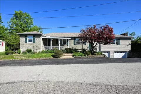 833 Monongahela St, Belle Vernon, PA 15012