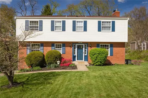 1243 Sun Ridge Dr, Pittsburgh, PA 15241