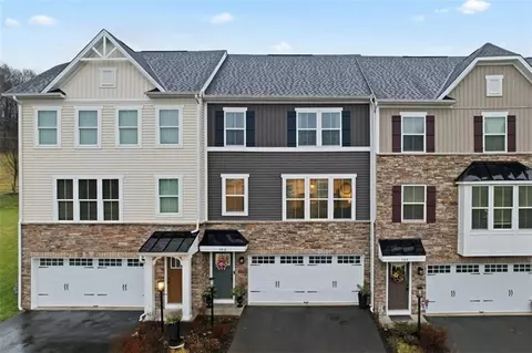 102 Rivulet Ln, Zelienople, PA 16063