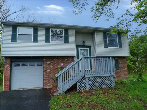 309 Larkwood Ct, Cranberry Township, PA 16066