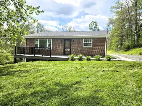 138 Center Dr, Chicora, PA 16025