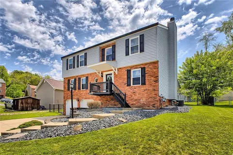 300 Burning Oaks Dr, Irwin, PA 15642