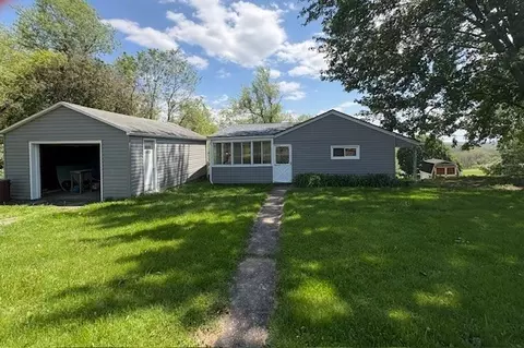 6365 Tuscarawas Rd, Industry, PA 15052