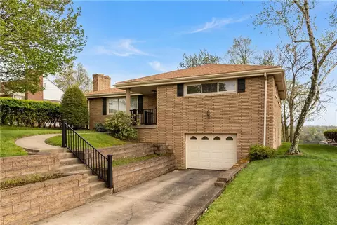 1455 Orchardview Dr, Pittsburgh, PA 15220