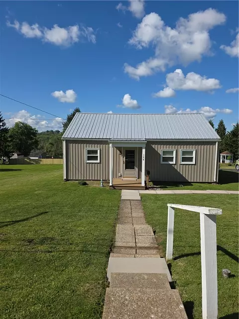 124 Cooper St, Uniontown, PA 15401