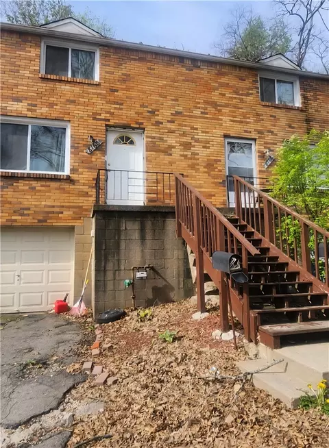 8168 Chaske St, Verona, PA 15147