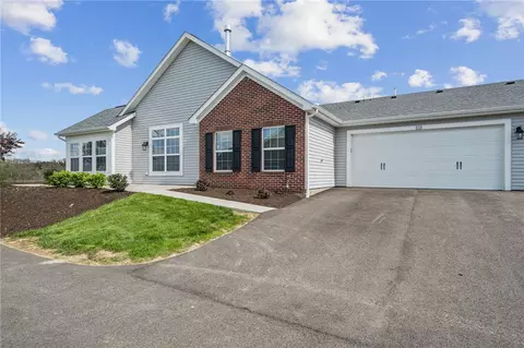 1244 Sandy Ridge Dr, Sarver, PA 16055