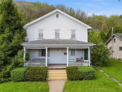 633 Buffalo St, Franklin, PA 16323