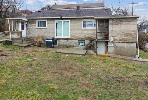 4430 Bowes Ave, West Mifflin, PA 15122