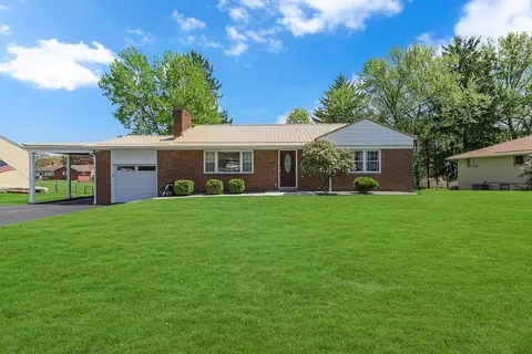 110 Pinkerton Dr, Beaver, PA 15009